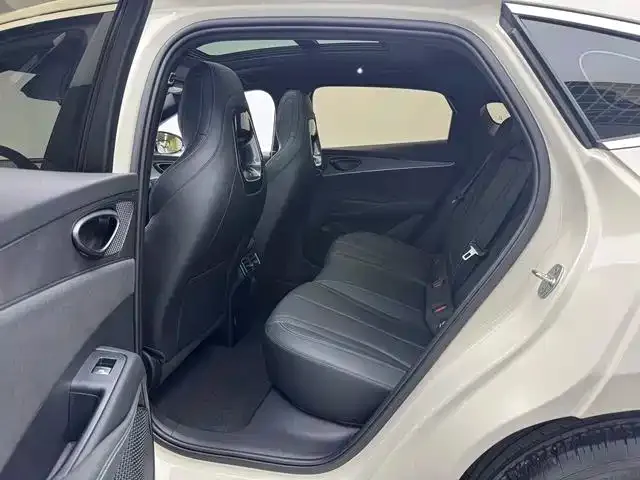 BYD Seal 06 — Фото автомобиля 15