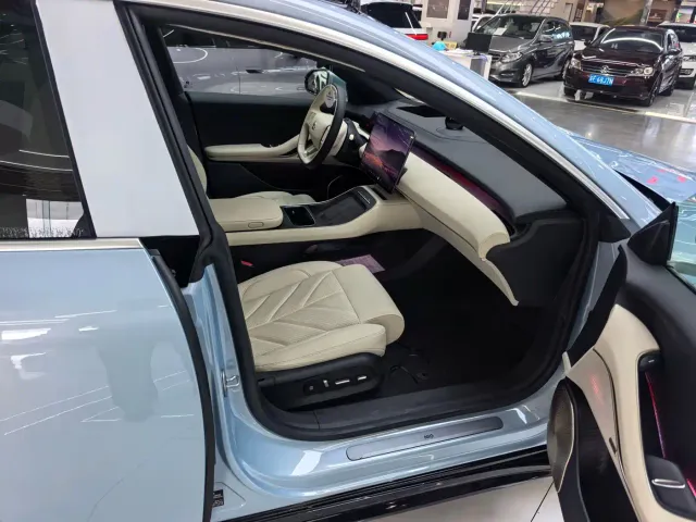 Nio ET5 Touring — Фото автомобиля 20