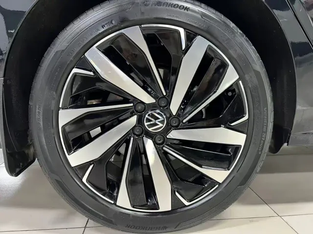 Volkswagen Passat — Фото автомобиля 20