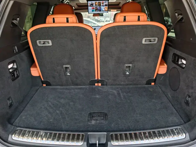 Li Auto L9 — Фото автомобиля 15