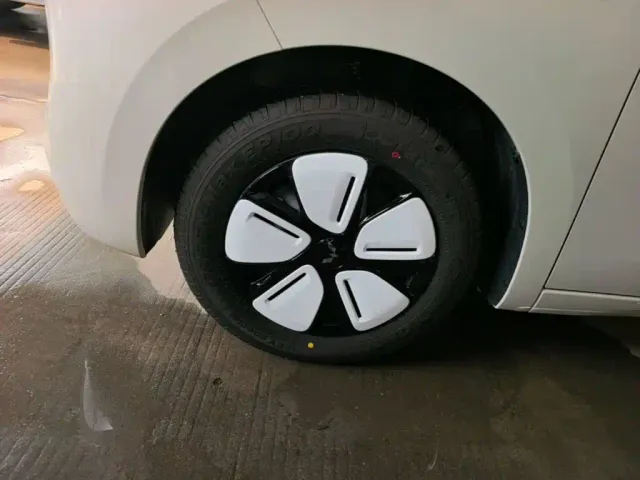 Wuling Hongguang Mini EV — Фото автомобиля 24