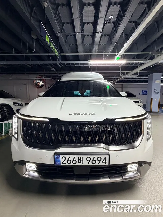 Фотография автомобиля — Kia Carnival Generation 4
