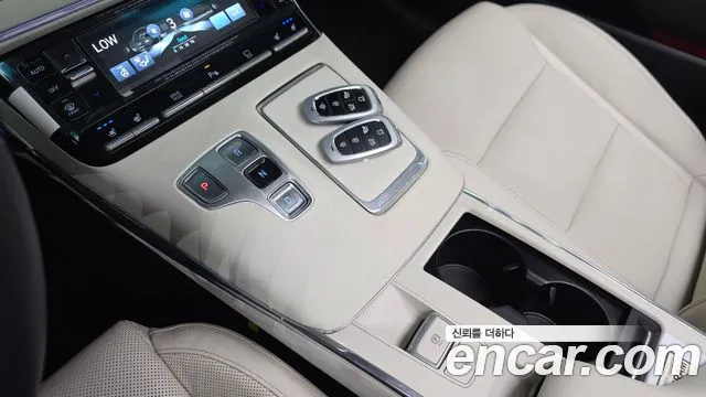 Hyundai Grandeur Grandeur (New) — Фото автомобиля 9