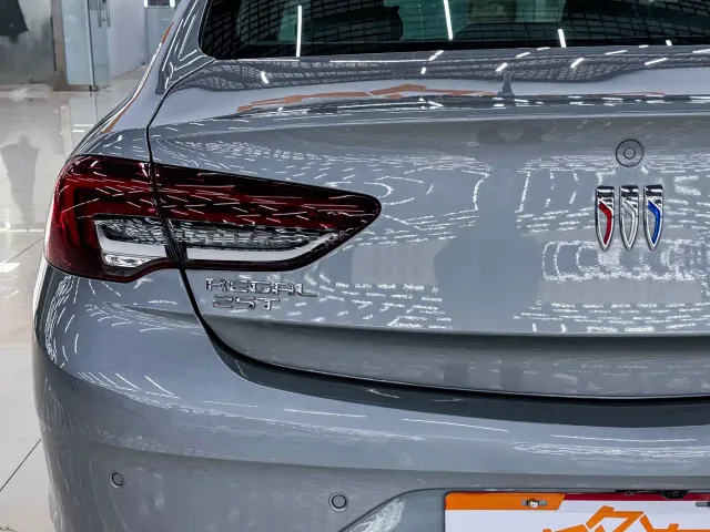Buick Regal — Фото автомобиля 19