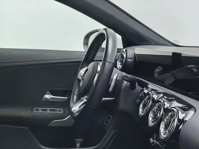 Mercedes-Benz CLA-Class — Фото автомобиля 22