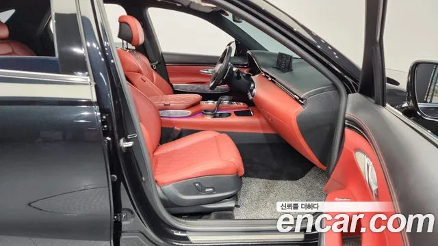 Genesis GV70 2.5T Бензин AWD — Фото автомобиля 11