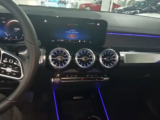 Mercedes-Benz GLB-Class — Фото автомобиля 8