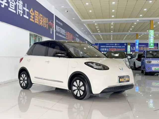 Wuling Bingo — Фото автомобиля 3