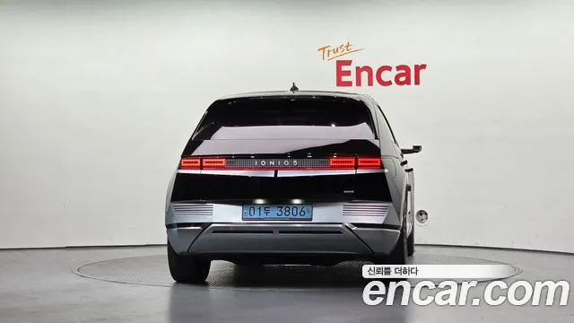 Hyundai Ioniq 5 — Фото автомобиля 4