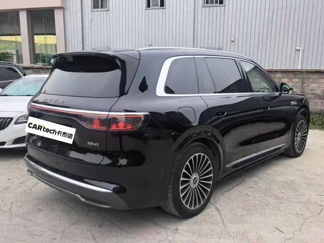 AITO Wenjie AITO M8 2025 Extended Range Ultra 53.4kWh 6-Seater — Фото автомобиля 8