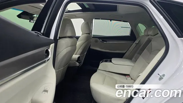 Hyundai Grandeur Grandeur (New) — Фото автомобиля 12