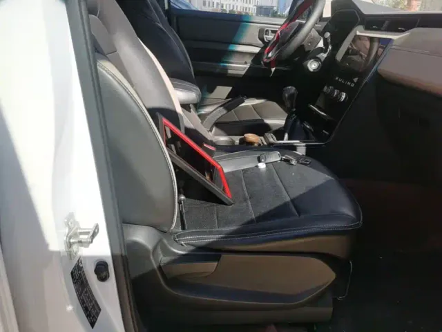 Wuling Zhengcheng — Фото автомобиля 24