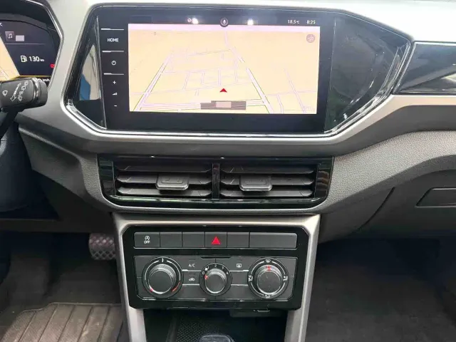 Volkswagen T-Cross — Фото автомобиля 11