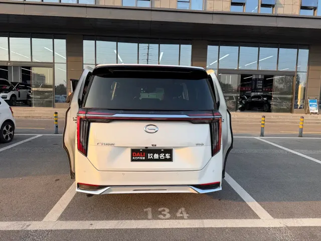 GAC Trumpchi M8 — Фото автомобиля 3