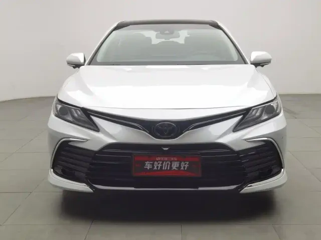 Toyota Camry — Фото автомобиля 3