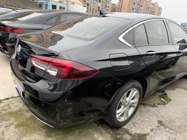 Buick Regal — Фото автомобиля 18
