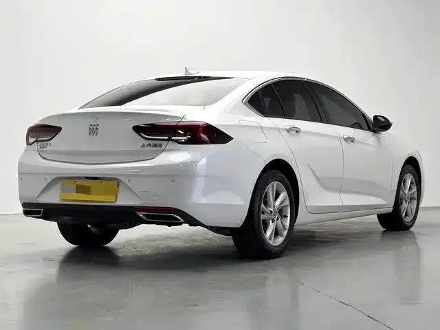 Buick Regal — Фото автомобиля 9