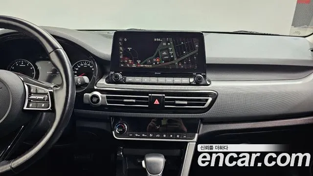 Kia Seltos Seltos Бензин 1.6 турбо 2WD — Фото автомобиля 16