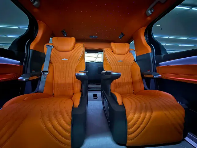 Toyota Granvia — Фото автомобиля 12