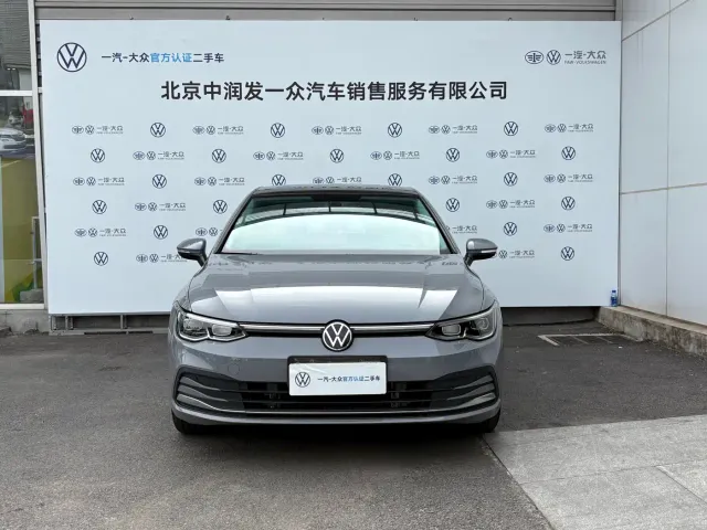 Volkswagen Golf — Фото автомобиля 2
