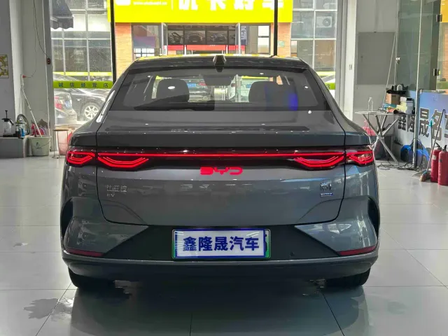 BYD Qin L — Фото автомобиля 6
