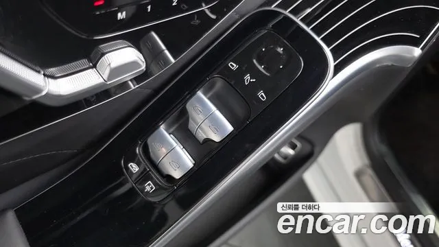 Mercedes-Benz S-Class — Фото автомобиля 27
