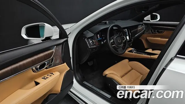 Volvo S90 — Фото автомобиля 17