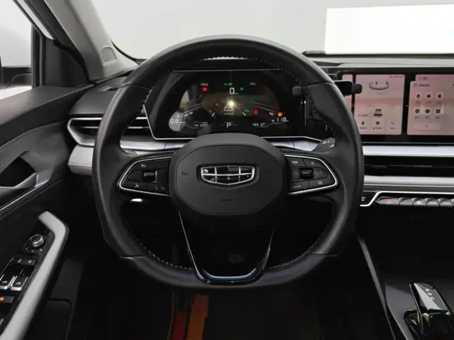 Geely Binrui — Фото автомобиля 15