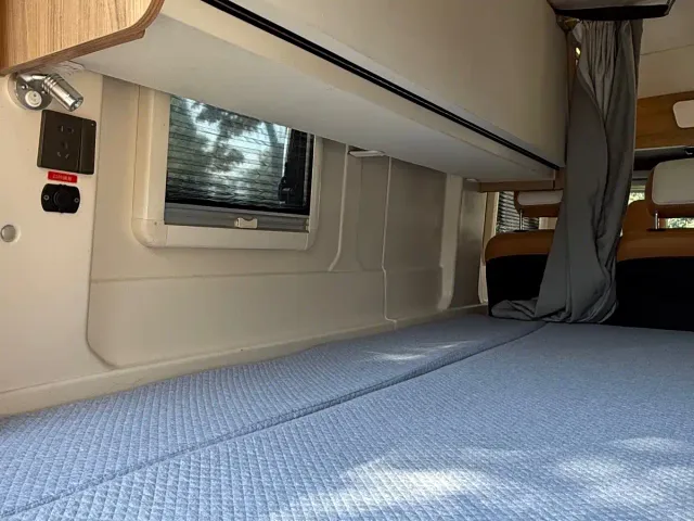SAIC Maxus SAIC Maxus MAXUS V90 RV 2023 Traveller V90 Classic — Фото автомобиля 26