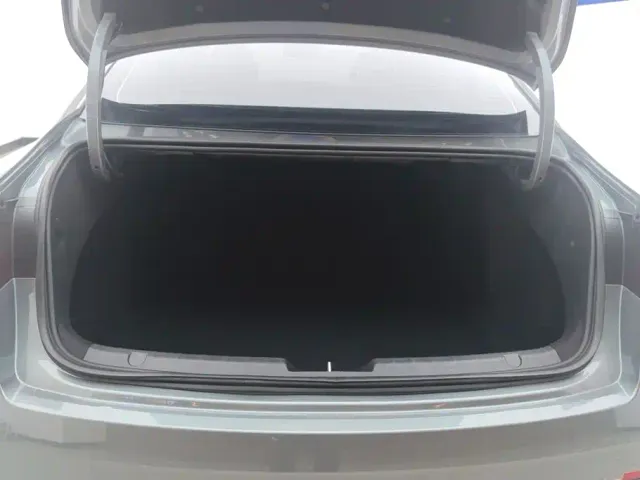 Geely Xingrui — Фото автомобиля 4