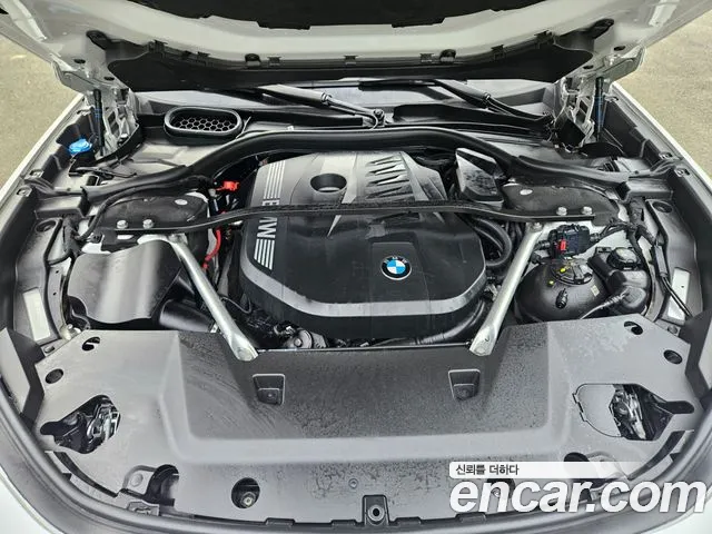 BMW 7-Series 7 серия (G70) 740i xDrive M Sport — Фото автомобиля 12