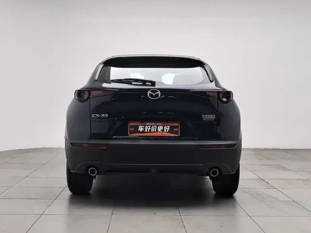 Mazda CX-30 — Фото автомобиля 4