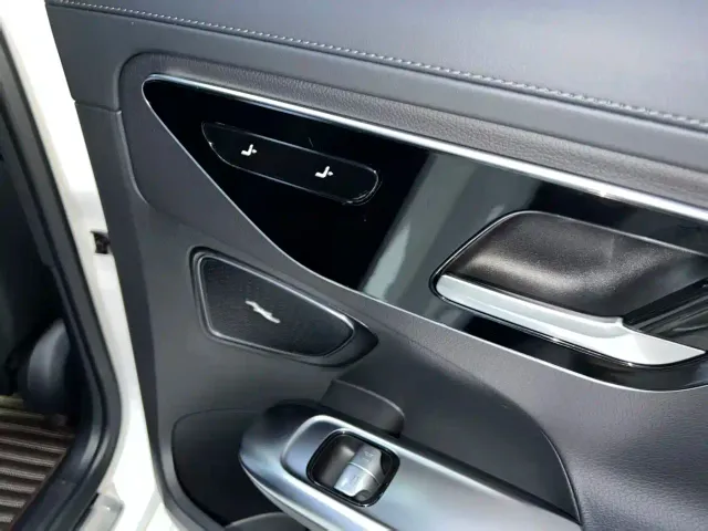 Mercedes-Benz C-Class — Фото автомобиля 18