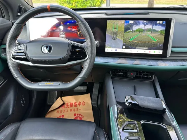 Changan UNI-T — Фото автомобиля 9