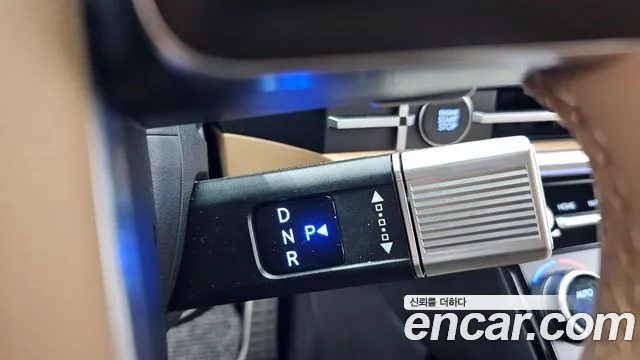 Hyundai Santa Fe MX5 — Фото автомобиля 12