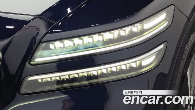 Genesis GV80 — Фото автомобиля 22