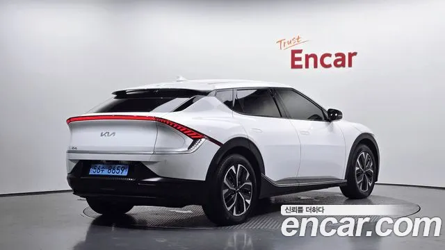 Kia EV6 — Фото автомобиля 2