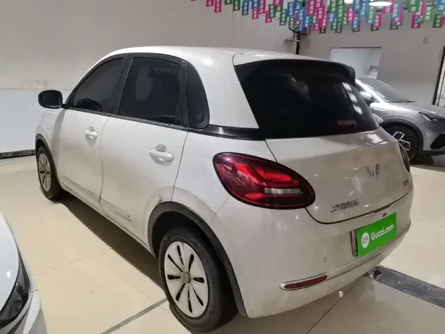 Wuling Bingo — Фото автомобиля 4