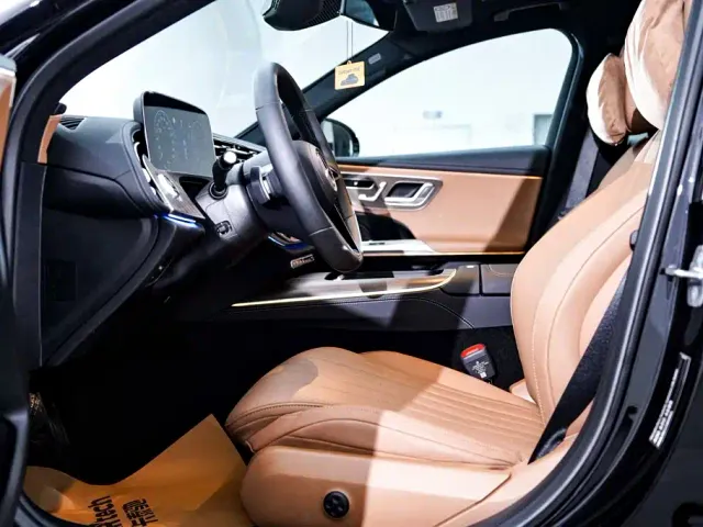 Mercedes-Benz E-Class — Фото автомобиля 22