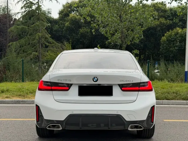 BMW 3 Series — Фото автомобиля 17