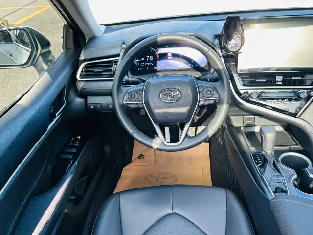 Toyota Camry — Фото автомобиля 19