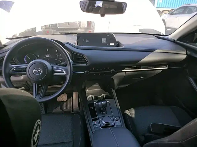 Mazda CX-30 EV — Фото автомобиля 9