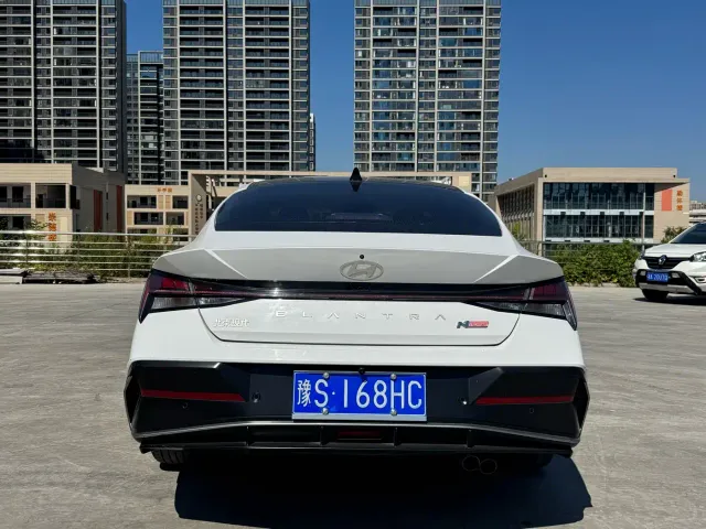 Hyundai Elantra — Фото автомобиля 6