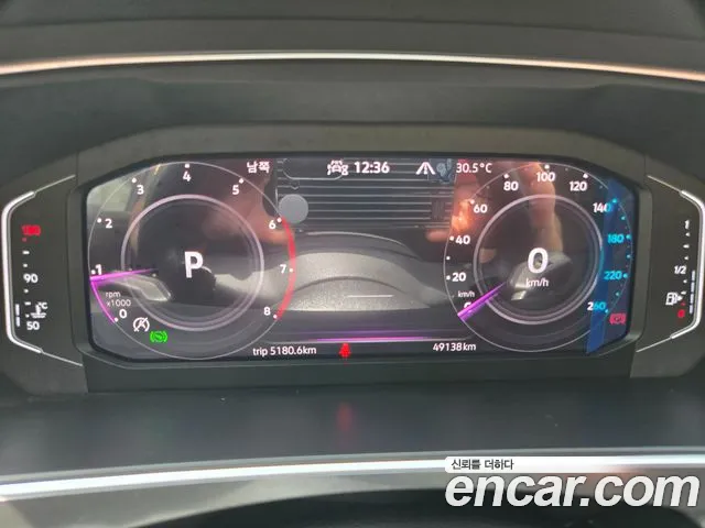 Volkswagen Tiguan — Фото автомобиля 10