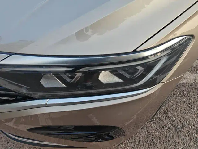 Volkswagen Passat — Фото автомобиля 5