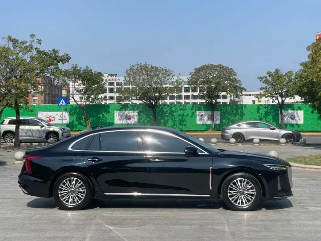 Hongqi H5 — Фото автомобиля 20