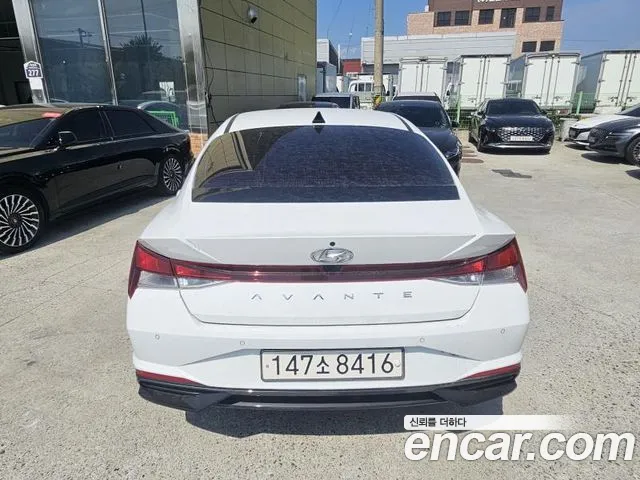 Hyundai Avante CN7 — Фото автомобиля 4