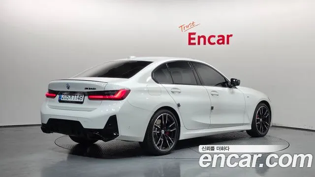BMW 3 Series — Фото автомобиля 2