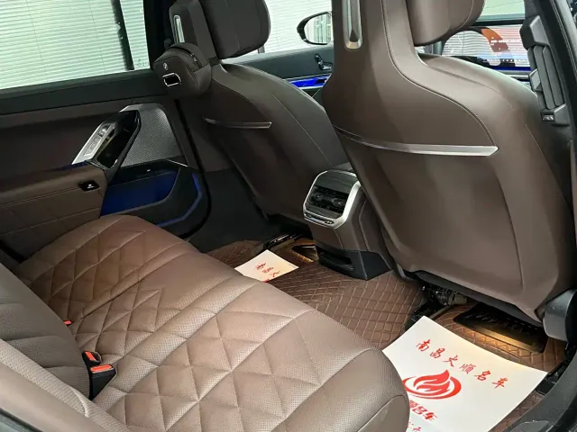 BMW 7 Series — Фото автомобиля 13