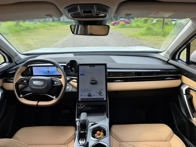 Geely Boyue L — Фото автомобиля 30